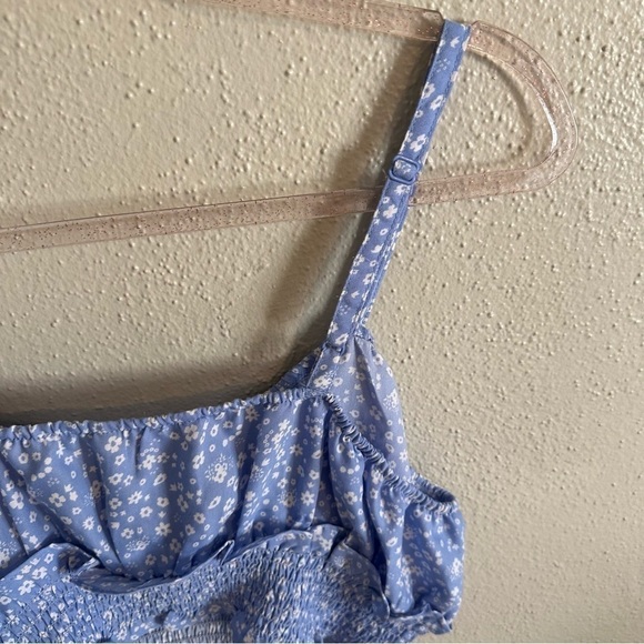 Smocked Crop Top - Picture 6 of 7